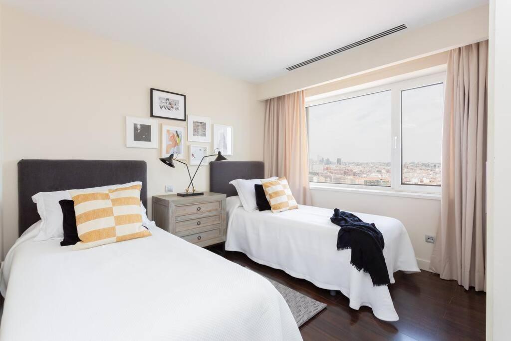 Impresionante Apartamento En Edificio De Lujo Selton Plaza Espana Leilighet Madrid Eksteriør bilde