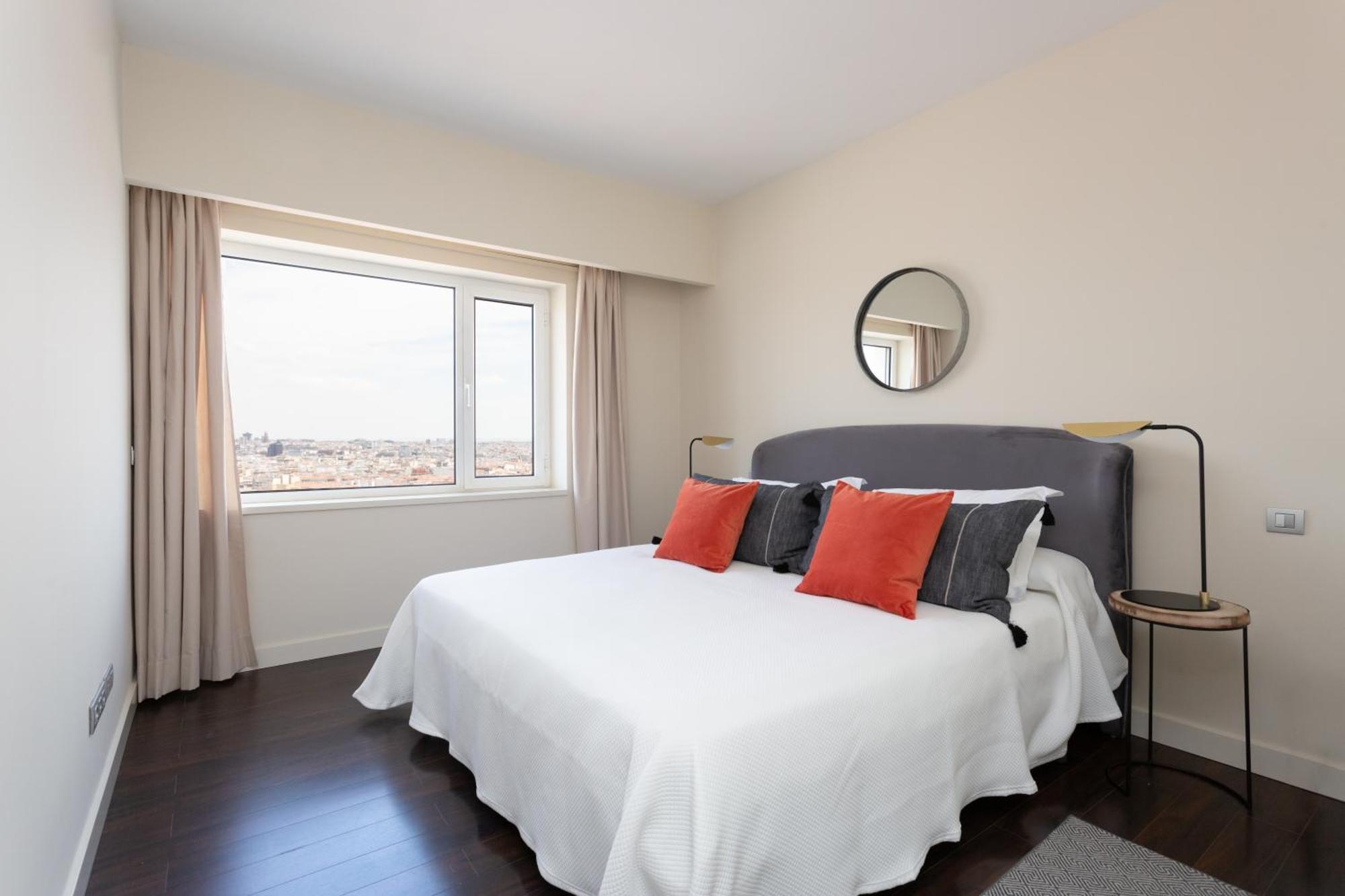 Impresionante Apartamento En Edificio De Lujo Selton Plaza Espana Leilighet Madrid Eksteriør bilde